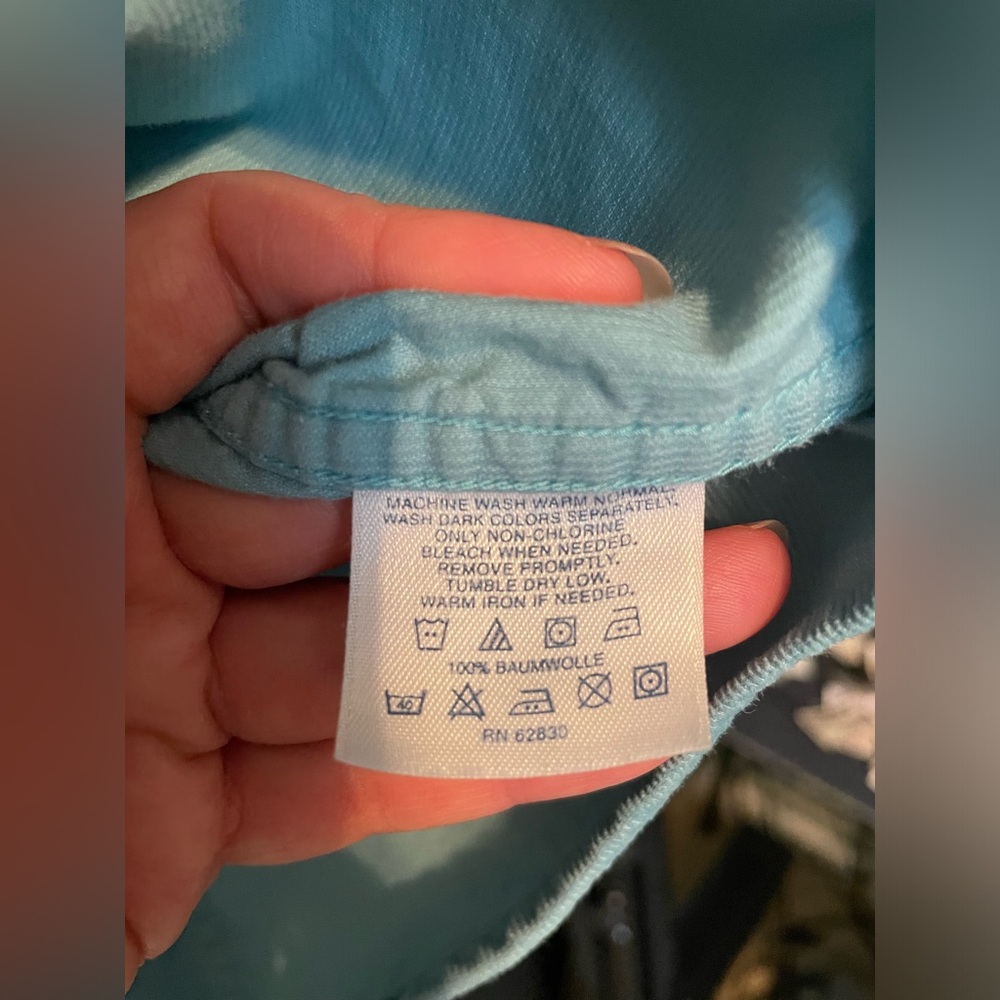 Lands’ End Corduroy Button Down Shirt. - Picture 4 of 4